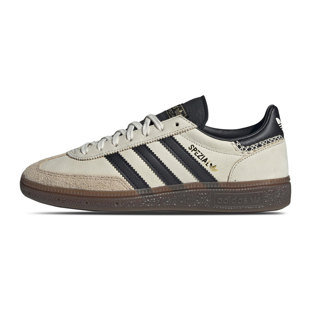 adidas Superstar comfortable unisex sneakers - White