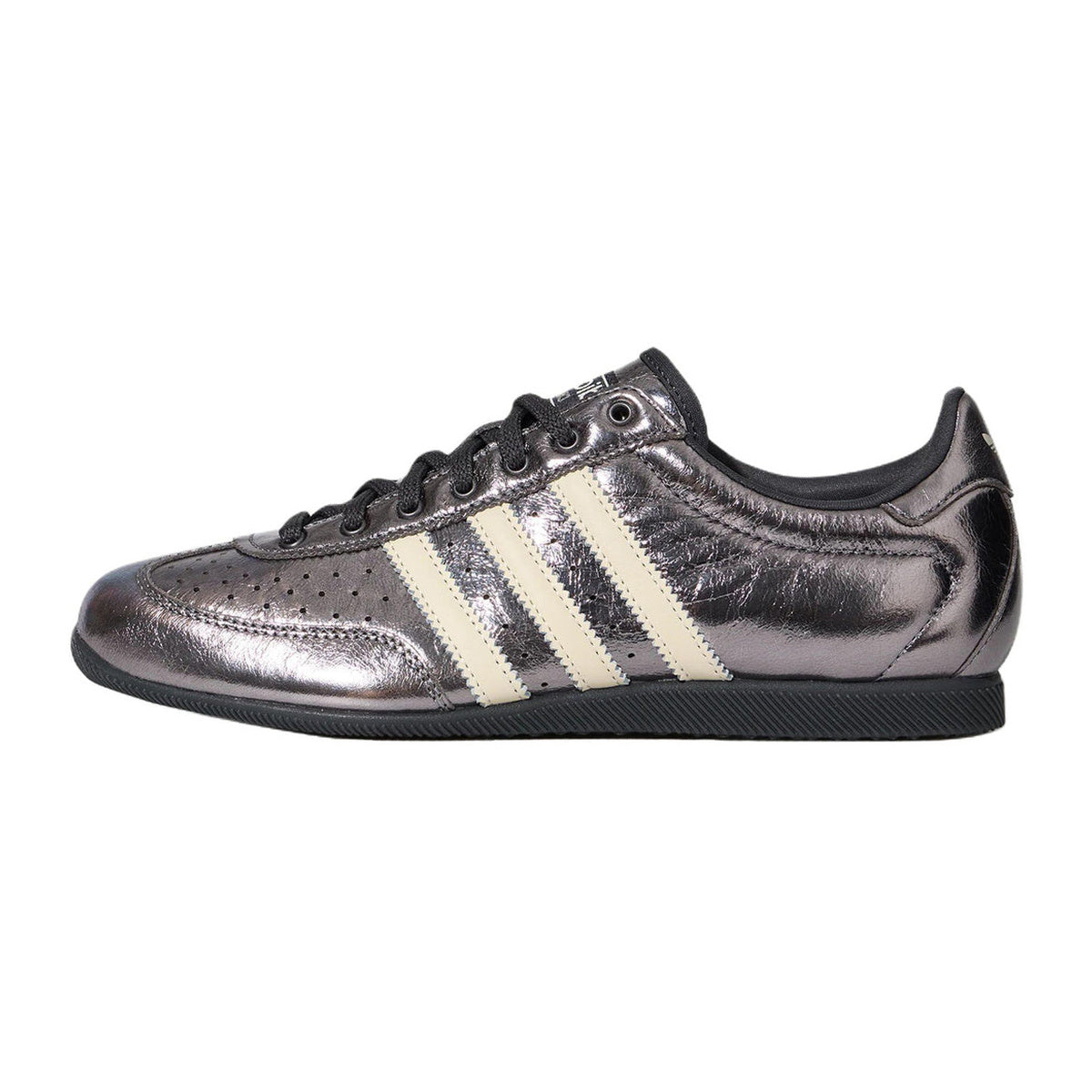 adidas Superstar classic casual women's sneakers - the pictured colorway