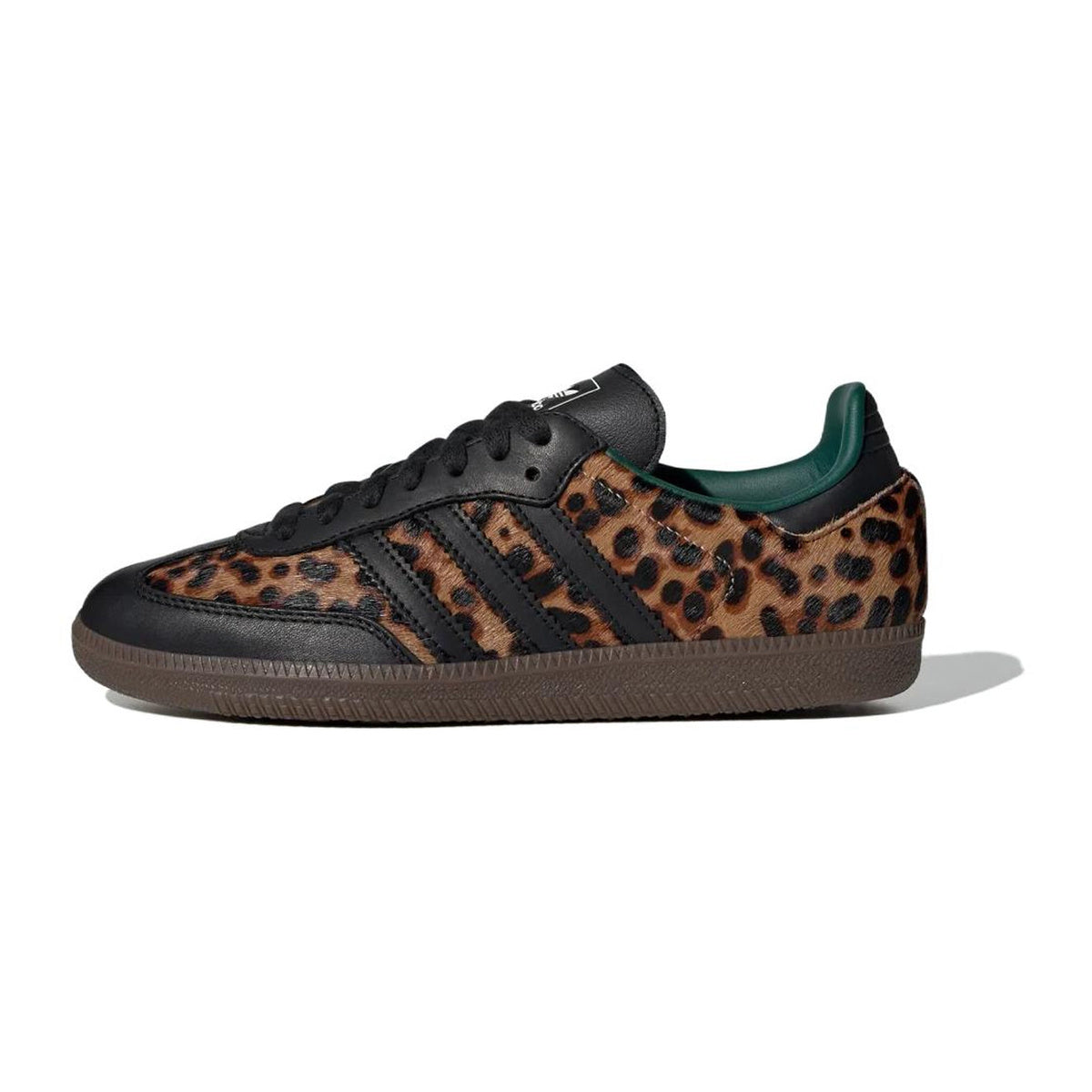 adidas Superstar comfortable versatile low-profile sole women's sneakers - the pictured colorway