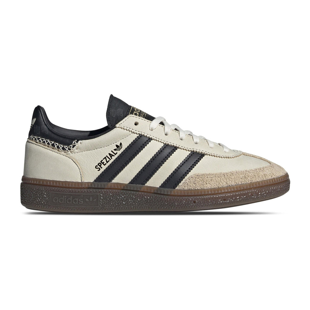 adidas Superstar comfortable unisex sneakers - White