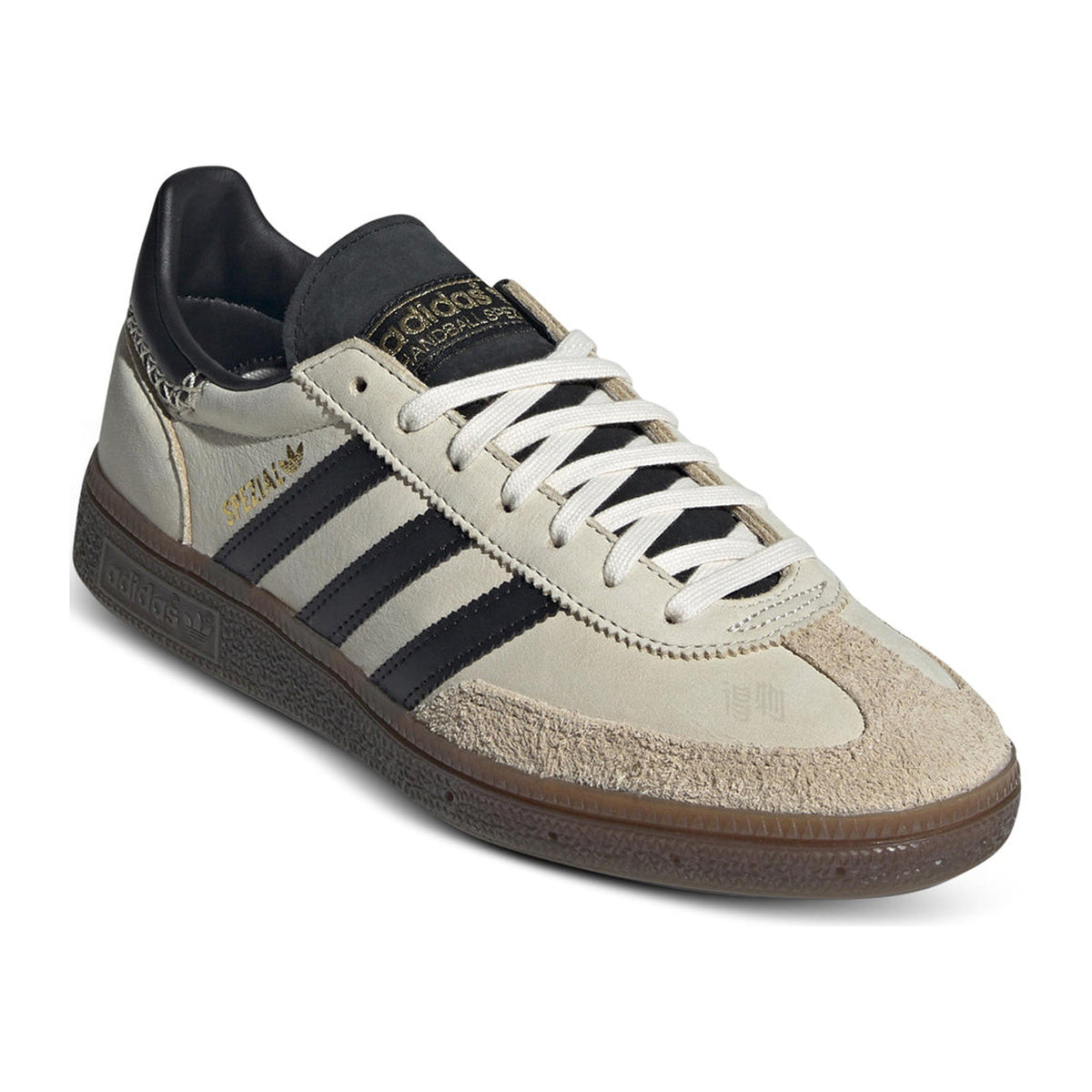 adidas Superstar comfortable unisex sneakers - White