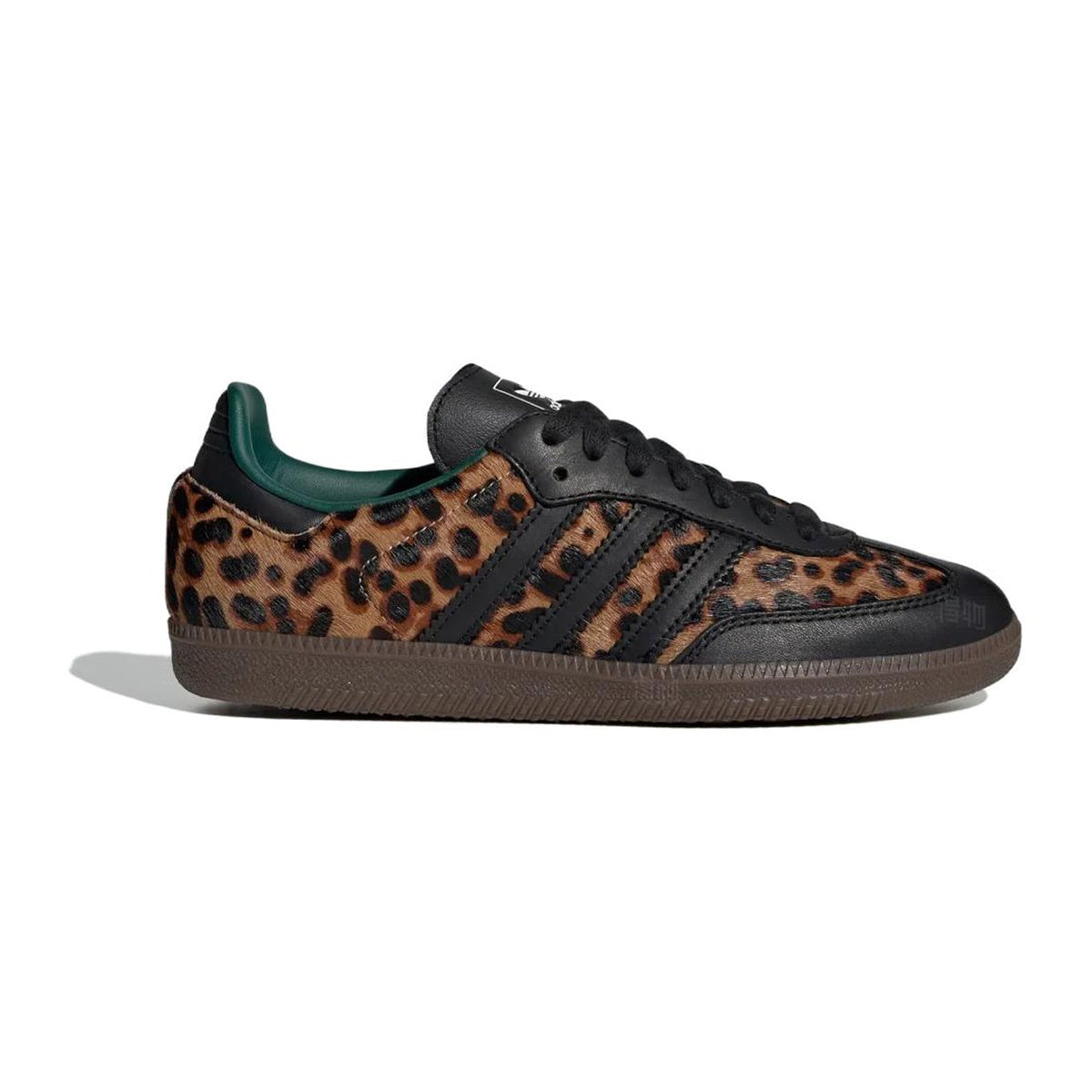 adidas Superstar comfortable versatile low-profile sole women's sneakers - the pictured colorway