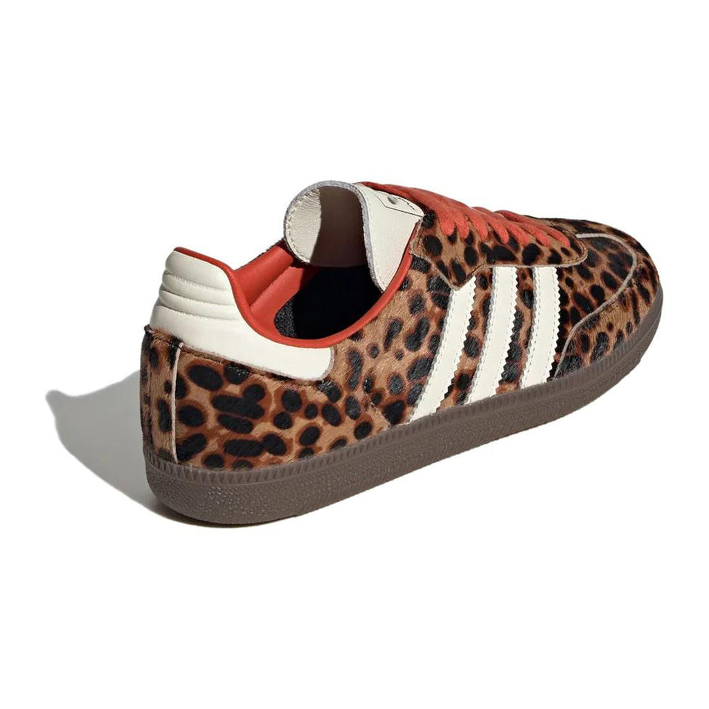 adidas Superstar comfortable women's sneakers - Brown