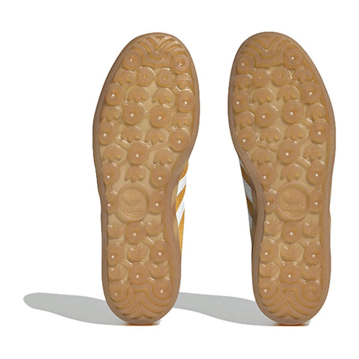adidas Superstar durable streetwear-inspired casual women's sneakers - the pictured colorway
